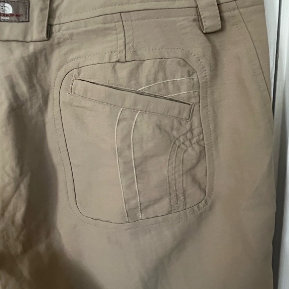 NWT The North Face Paramount Trail Hiking Pants Women's 12 UPF 30 Dune Beige - Picture 8 of 16